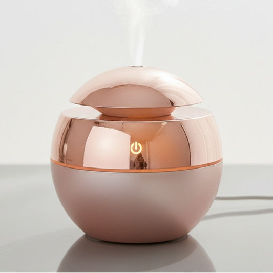 Diffuseur huiles essentielles USB nomade branché sur ordinateur portable