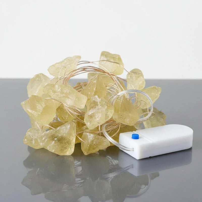 guirlande décorative pierre de sel Citrine dans salon cocooning