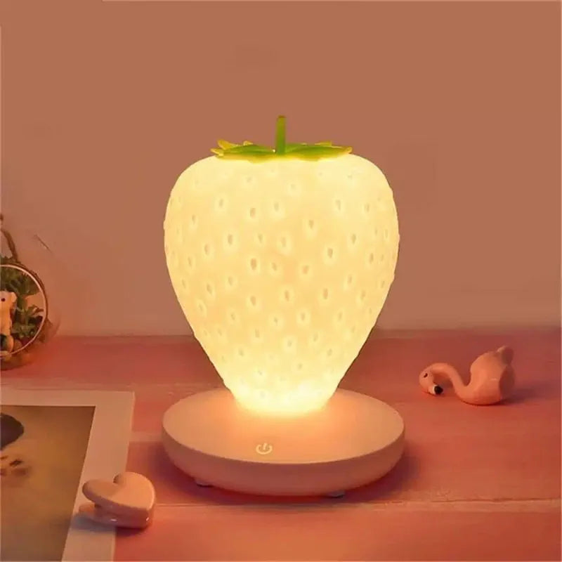 Lampe Chevet Enfant En Forme De Fraise - Veilleuse de rêve 