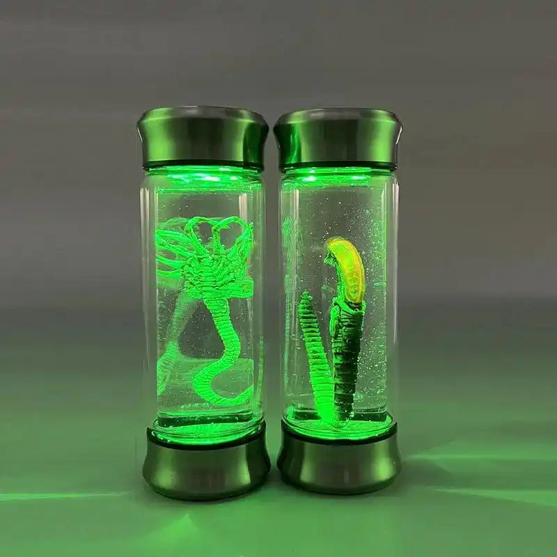 lampe alien xenomorph figurine décorative science-fiction