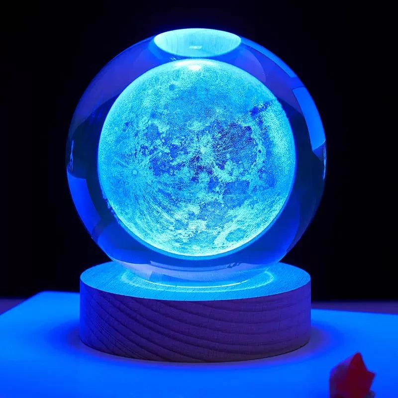 lampe lune cristal lumineuse sur base en bois lumière chaleureuse