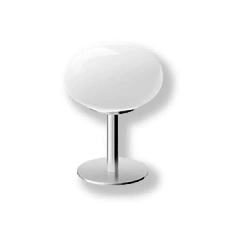 Lampe sur pied vintage industrielle
blanc fond blanc