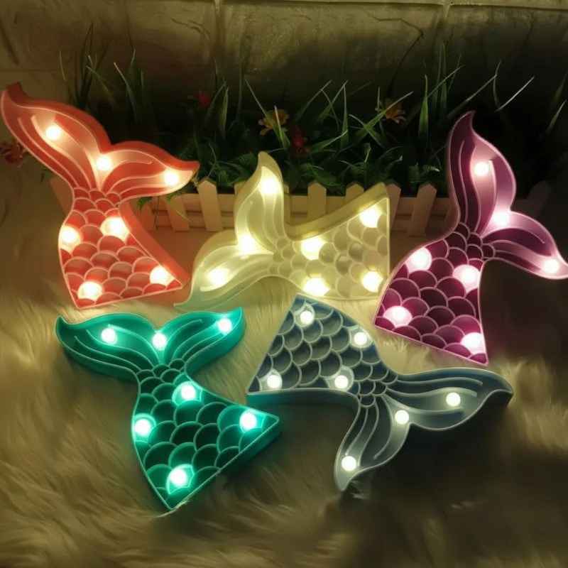 Coffret cadeau contenant lampe veilleuse sirène féérique pour enfant