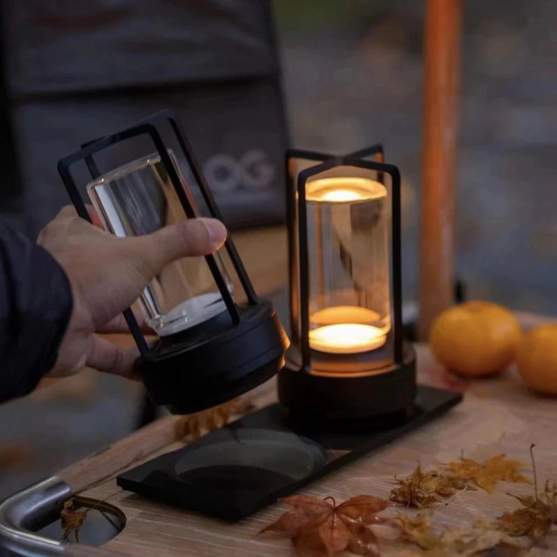 Veilleuse Adulte sans fil : Élégance Rétro et Lumière Ambiance


Illuminez votre espace avec une touche d'élégance rétro et de lumière tamisée grâce à la Lampe de Table LED Sans Fil en Métal Aste.

Design Rétro C Veilleuse de rêve