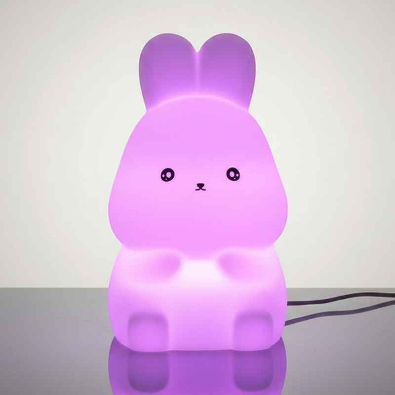 Veilleuse petit lapin LED allumée chambre enfant nuit douce
